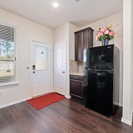 فيلا N-E-G House - Near David Wayne Hooks Airport هيوستن المظهر الخارجي الصورة