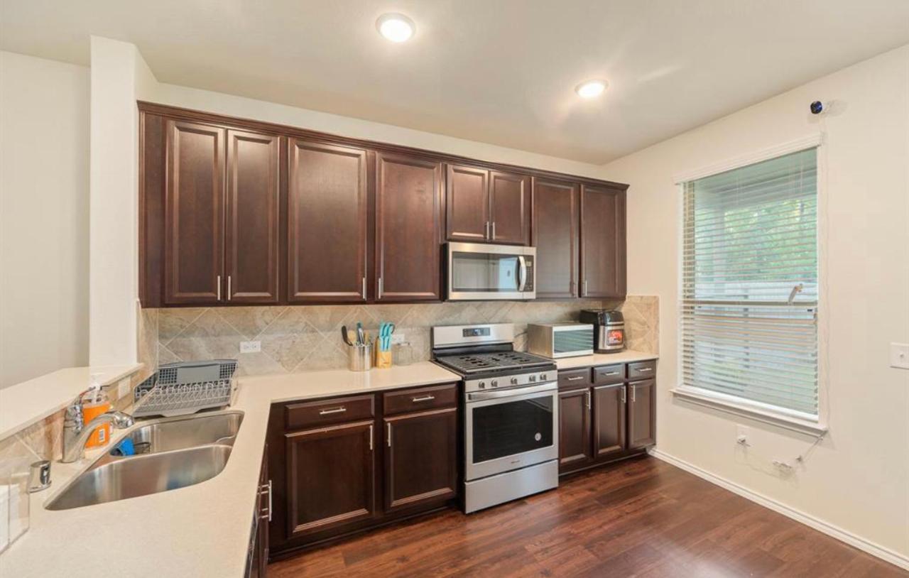 فيلا N-E-G House - Near David Wayne Hooks Airport هيوستن المظهر الخارجي الصورة
