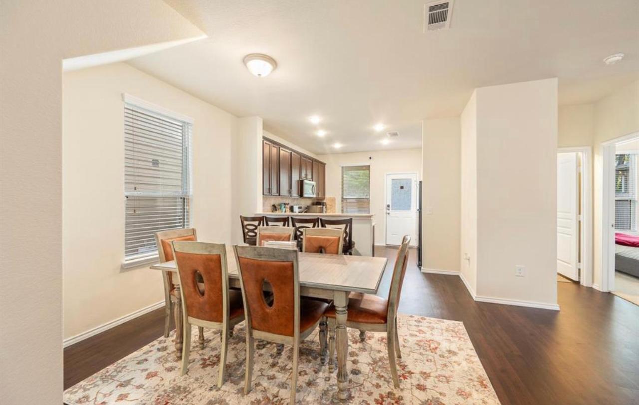 فيلا N-E-G House - Near David Wayne Hooks Airport هيوستن المظهر الخارجي الصورة