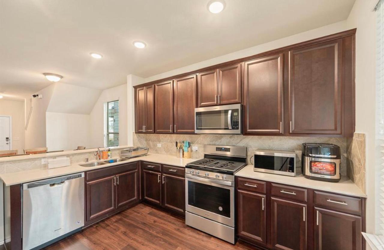 فيلا N-E-G House - Near David Wayne Hooks Airport هيوستن المظهر الخارجي الصورة