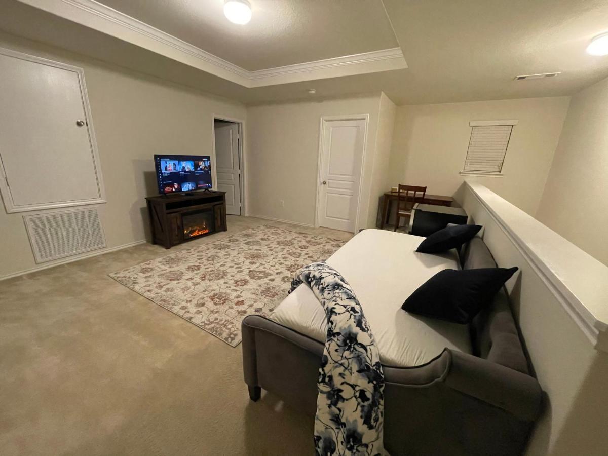 فيلا N-E-G House - Near David Wayne Hooks Airport هيوستن المظهر الخارجي الصورة