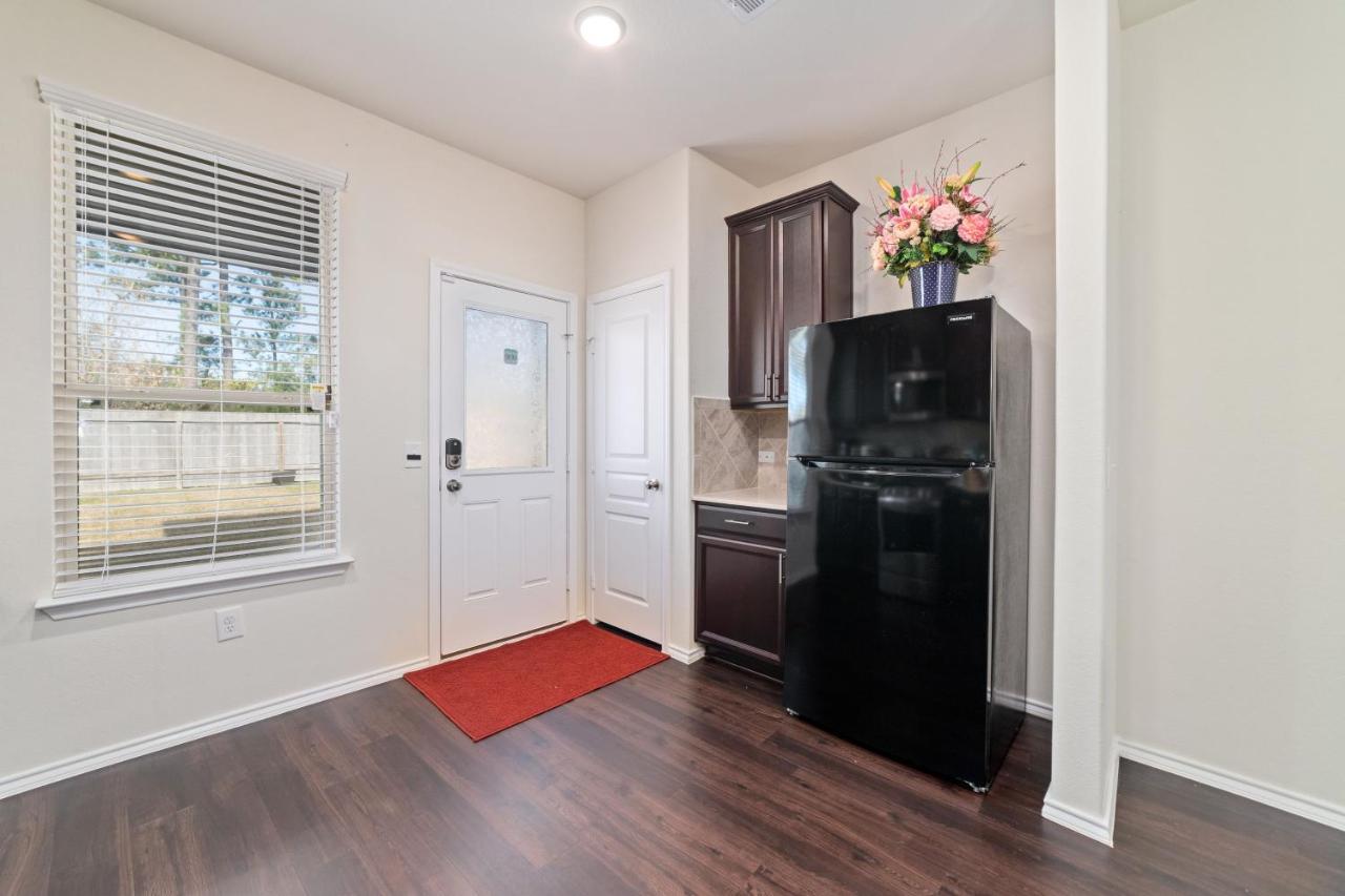 فيلا N-E-G House - Near David Wayne Hooks Airport هيوستن المظهر الخارجي الصورة