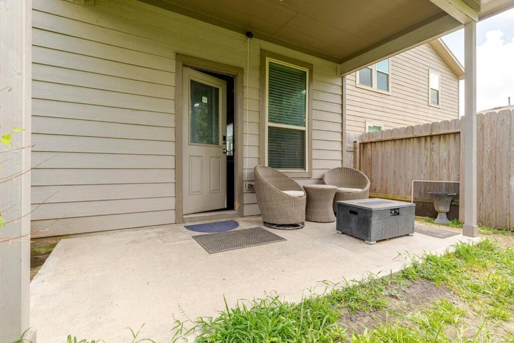 فيلا N-E-G House - Near David Wayne Hooks Airport هيوستن المظهر الخارجي الصورة
